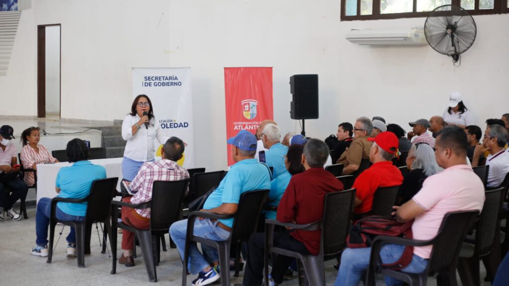 Juntas de Acción Comunal de Soledad reciben orientación técnica y jurídica