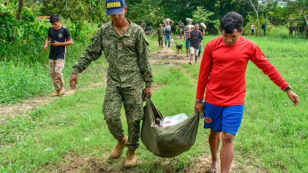 Gobierno atiende a comunidad indígena afectada por ola invernal en Arauca