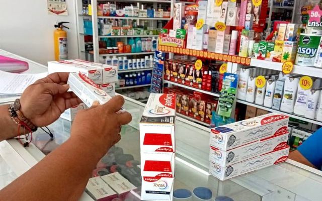 Secretaría de Salud de La Guajira realiza controles y seguimiento al cese de comercialización de crema dental Colgate Total Clean Mint