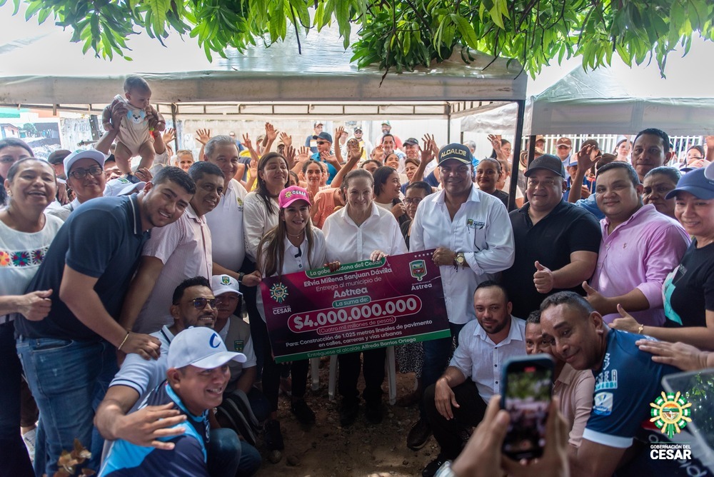 Gobernadora Elvia Milena Sanjuan entregó en Astrea $4.000 millones para pavimentar vías urbanas