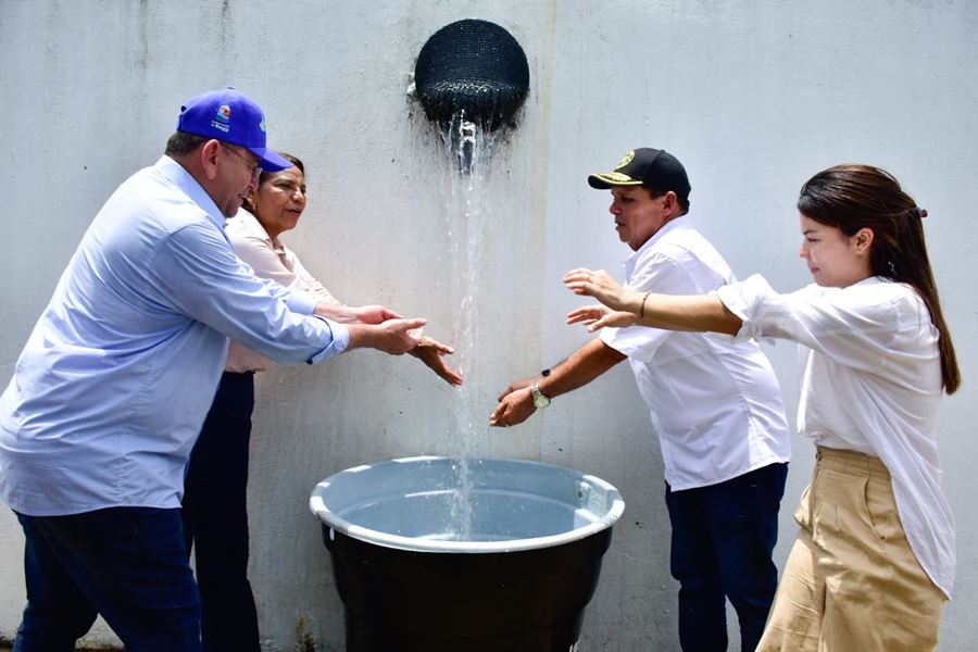 Guaranda comienza una nueva historia con la llegada del agua que beneficia a 9.500 personas