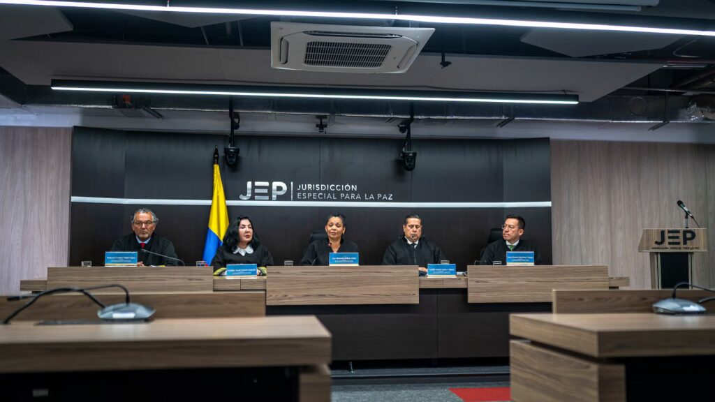 Siete antiguos miembros del secretariado de las FARC fueron sancionados por la JEP por ocho años