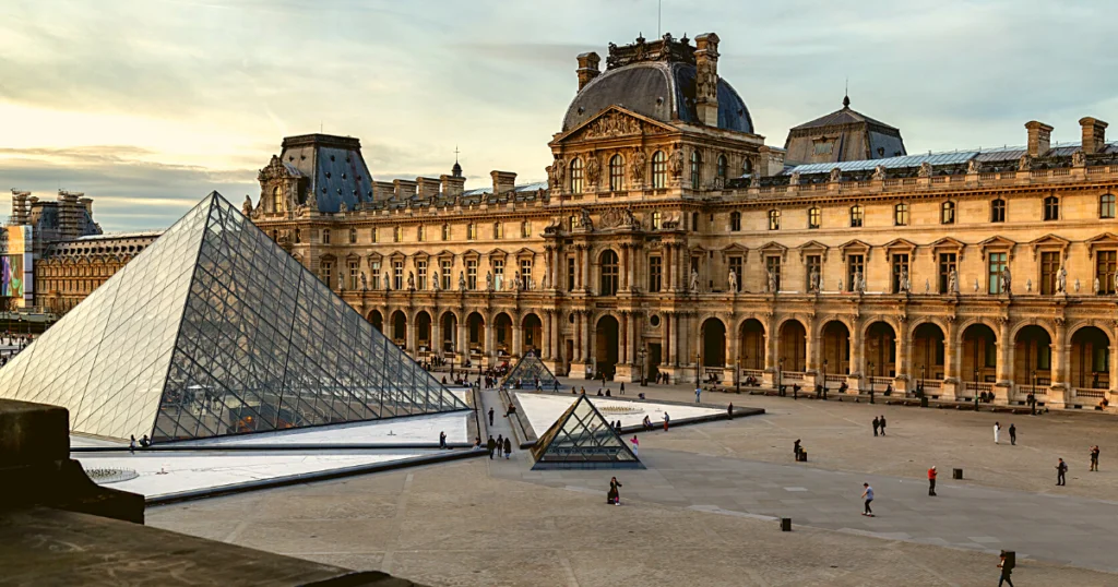 Fueron capturados cinco sospechosos del robo de joyas en la Galería Apolo del Museo del Louvre