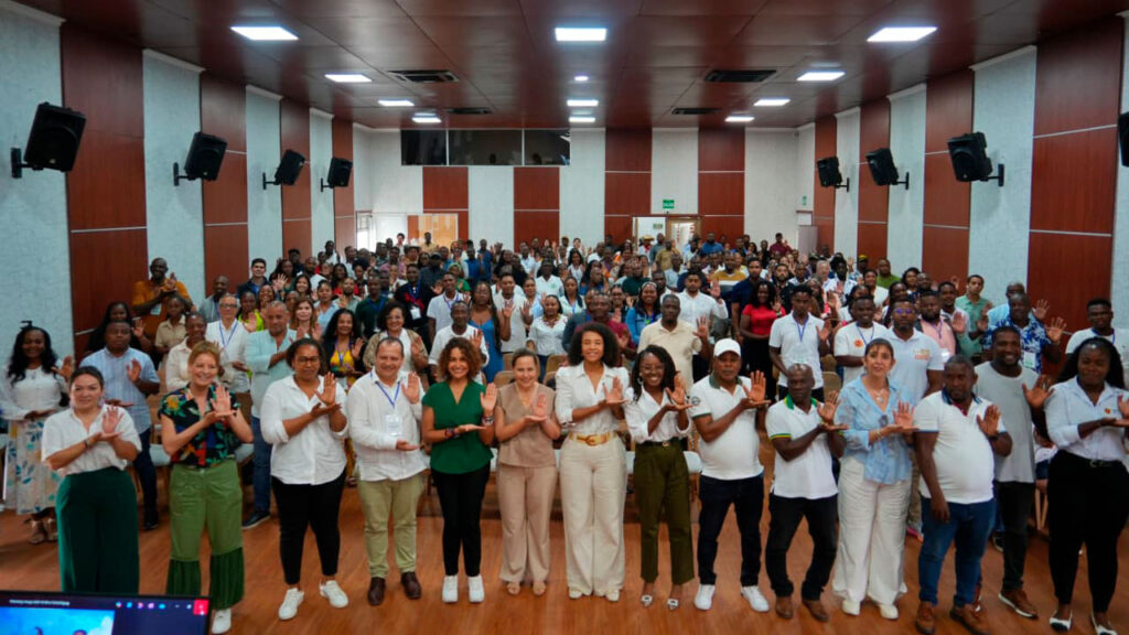 Gobierno invierte más de $114 mil millones para mejorar 3.200 viviendas afectadas por ola invernal en Chocó