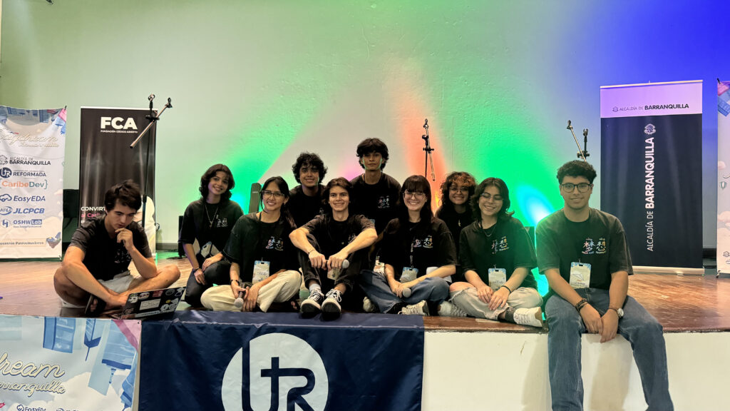 Daydream Barranquilla 2025: Tres estudiantes de la Humboldt ganaron primer puesto