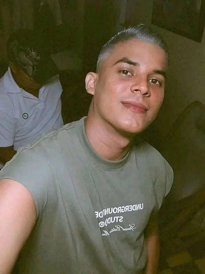 Hombre asesina al compañero sentimental de su expareja y la deja gravemente herida en el barrio Carlos Meisel