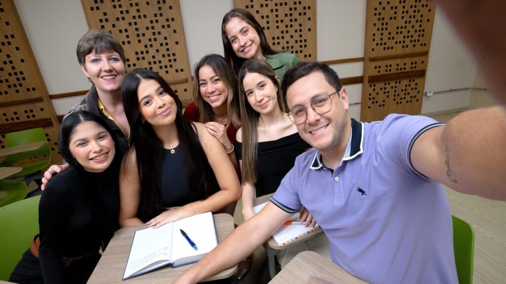 36 egresados pueden cursar posgrados en el exterior con apoyo de Colfuturo