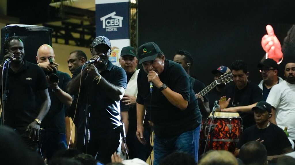 Una noche de música de alto nivel con Poncho Zuleta en AgroBolívar 2025