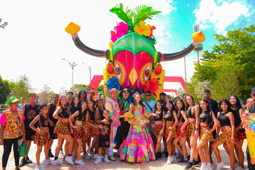 Abre sus puertas Río de Tradiciones en Gran Malecón y Malecón de Rebolo, la exposición a cielo abierto más grande del Carnaval