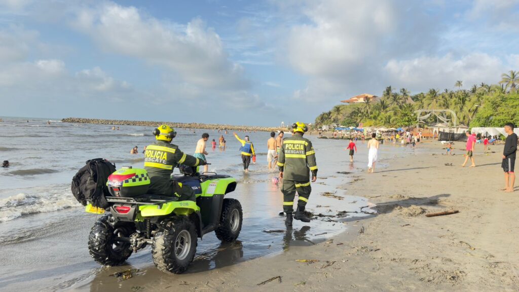 Policía Nacional Refuerza Acciones Preventivas en playas de Puerto Colombia y Salgar