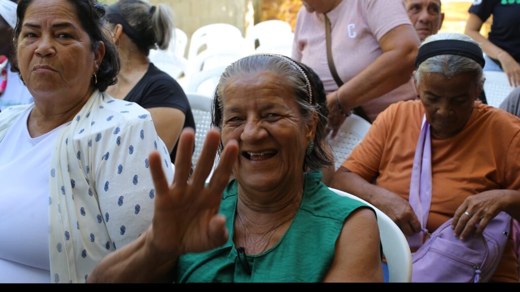 ¡386 abuelitos son los nuevos beneficiarios del Subsidio Distrital del Adulto Mayor!: alcalde Char