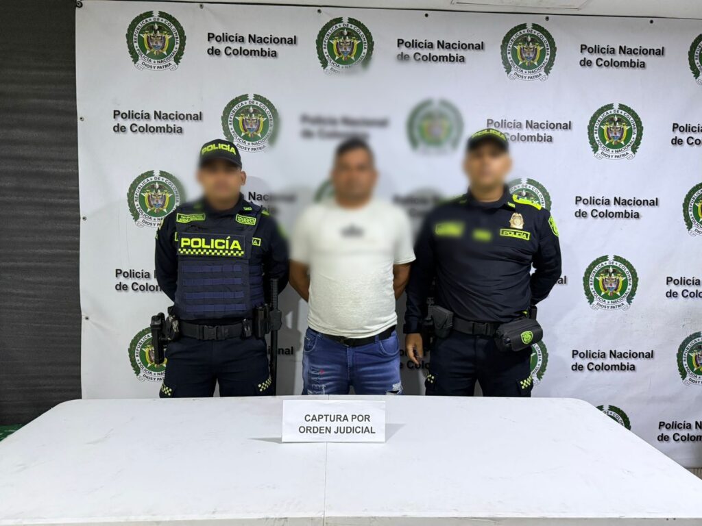 Cae en la terminal de transportes hombre  requerido por el delito de homicidio agravado