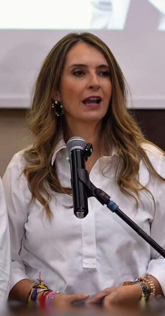 Paola Valencia asegura que, a título personal, respalda a Abelardo de la Espriella tras conocerse resultados preliminares