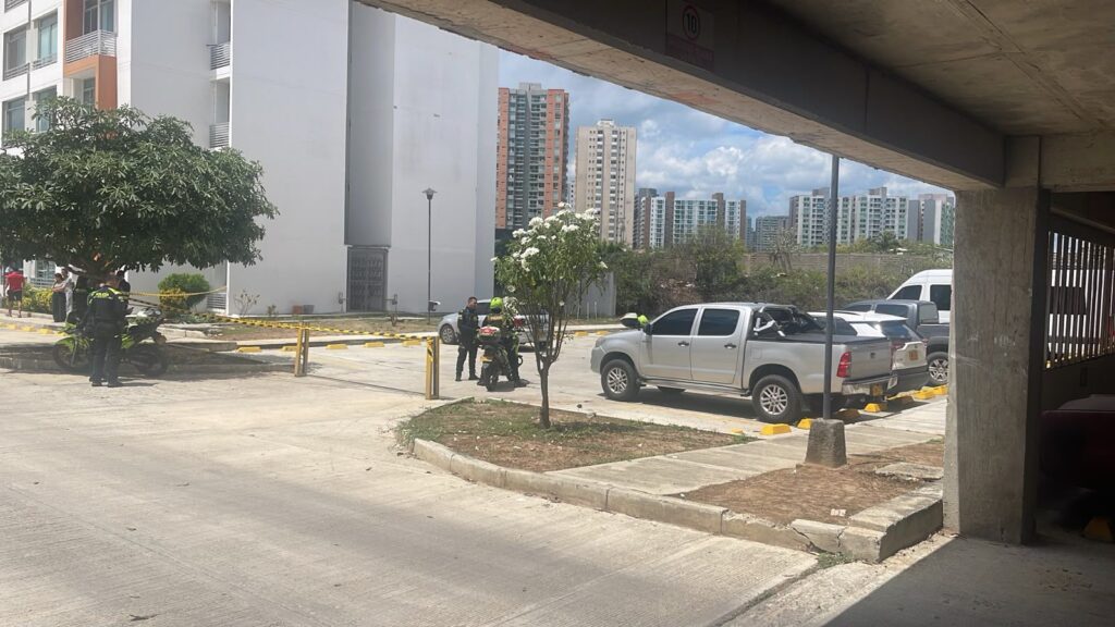 Mujer es asesinada a tiros en conjunto residencial de Villa Campestre