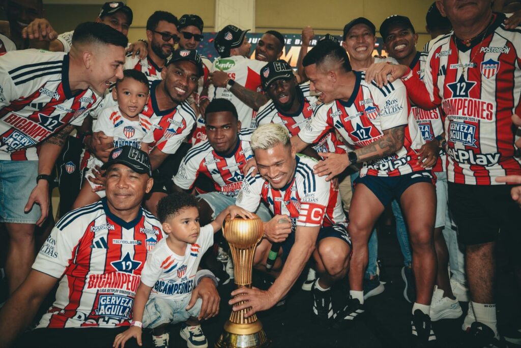 ¡Junior es bicampeón! El Tiburón volvió a rugir y levantó una nueva estrella en Medellín