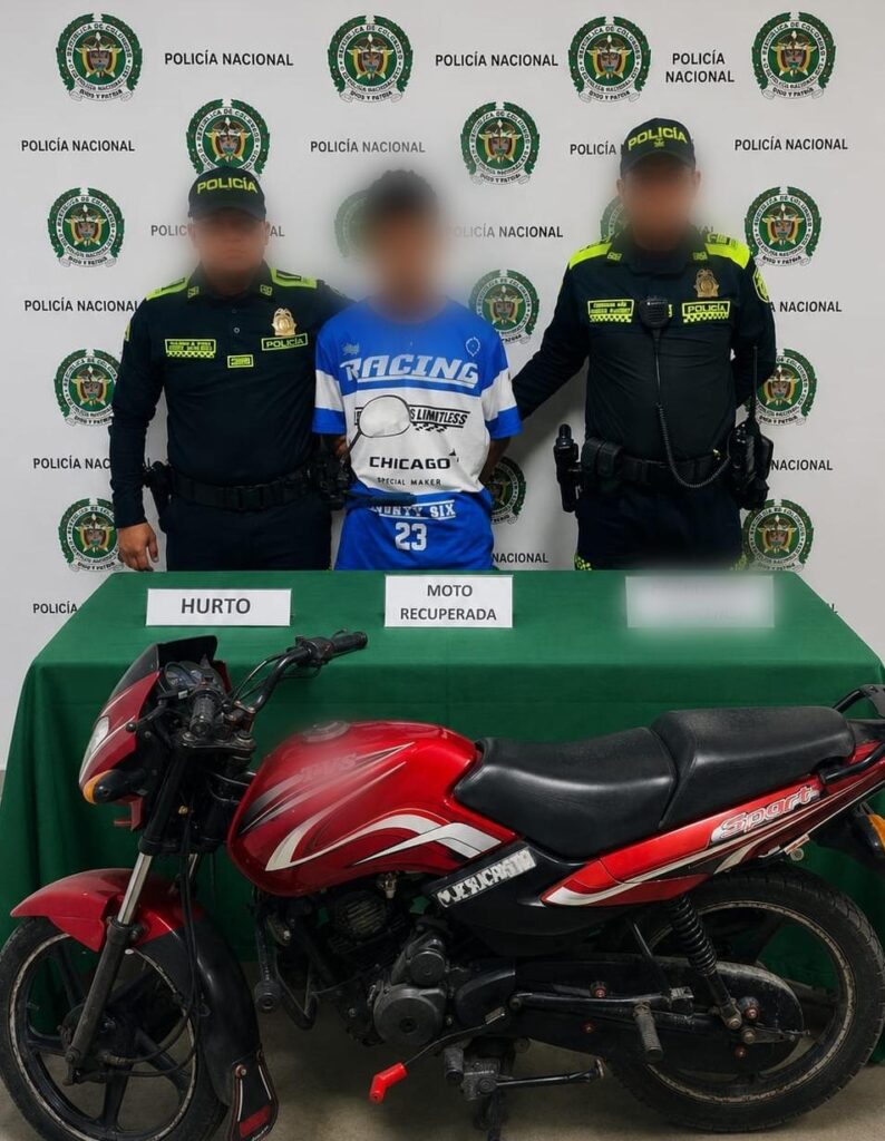 Policía nacional captura a presunto delincuente y recupera motocicleta hurtada