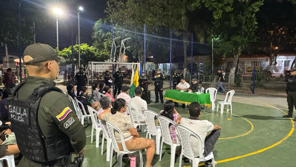 Alcaldía de Soledad respalda encuentro entre líderes comunitarios y Fuerza Pública para fortalecer la lucha contra la extorsión y las líneas de participación comunitaria