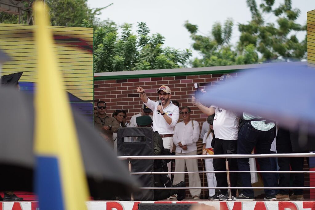 Presidente electo Abelardo De la Espriella hace presencia en Campo de La Cruz para hablar de seguridad y desarrollo integral