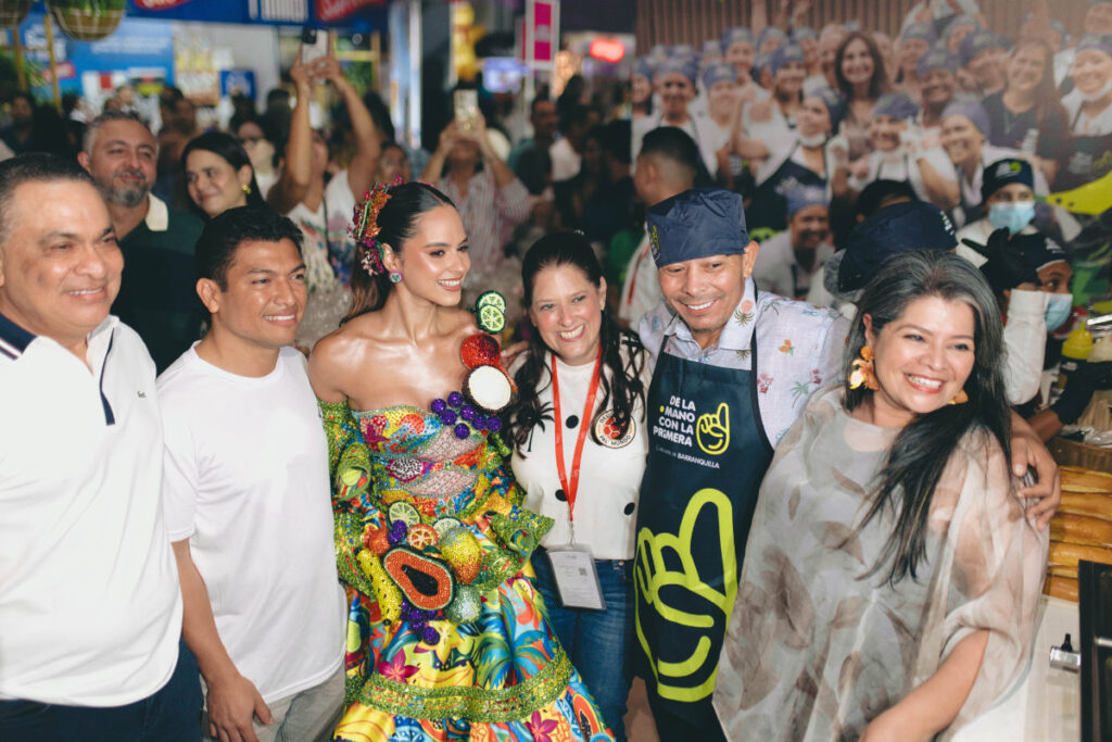 La soberana llegó al tercer día de la feria con ‘Sabor Tropical’,