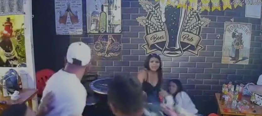 Ataque sicarial en bar deja dos personas muertas; autoridades verifican identidades de las víctimas