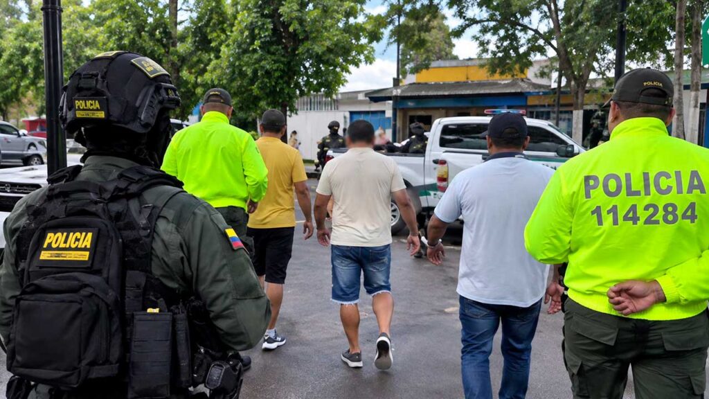 Presidente Abelardo De La Espriella confirmó la captura de 30 personas presuntamente vinculadas con estructuras narcoterroristas
