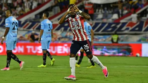 Viera no hizo el milagro: Junior no pudo con Jaguares en casa