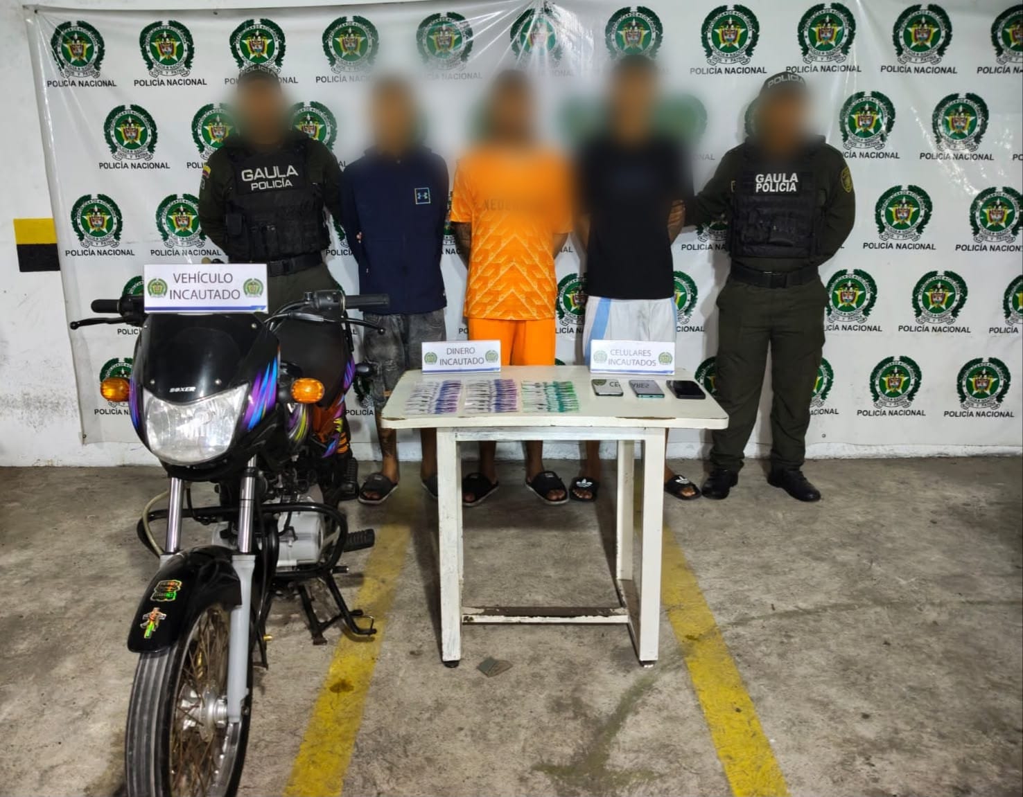 SIN TREGUA A LA EXTORSIÓN: TRES PRESUNTOS INTEGRANTES DE ‘LOS COSTEÑOS’ FUERON CAPTURADOS EN FLAGRANCIA