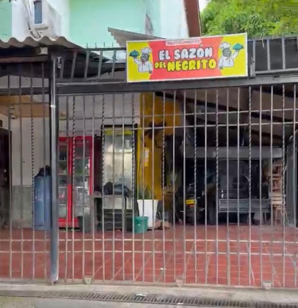 Balean al administrador del restaurante El Negrito del Sazón en el barrio La Victoria
