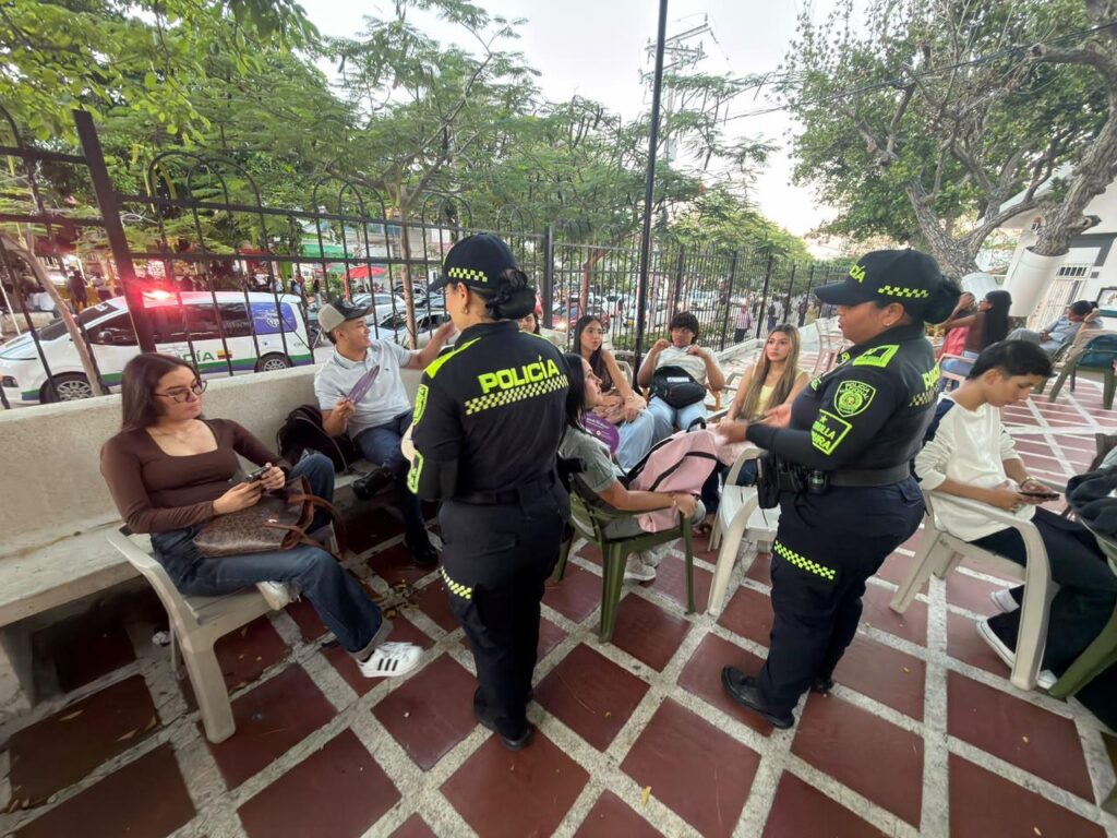Con la policía nacional en Barranquilla, las mujeres cuentan con acompañamiento y protección